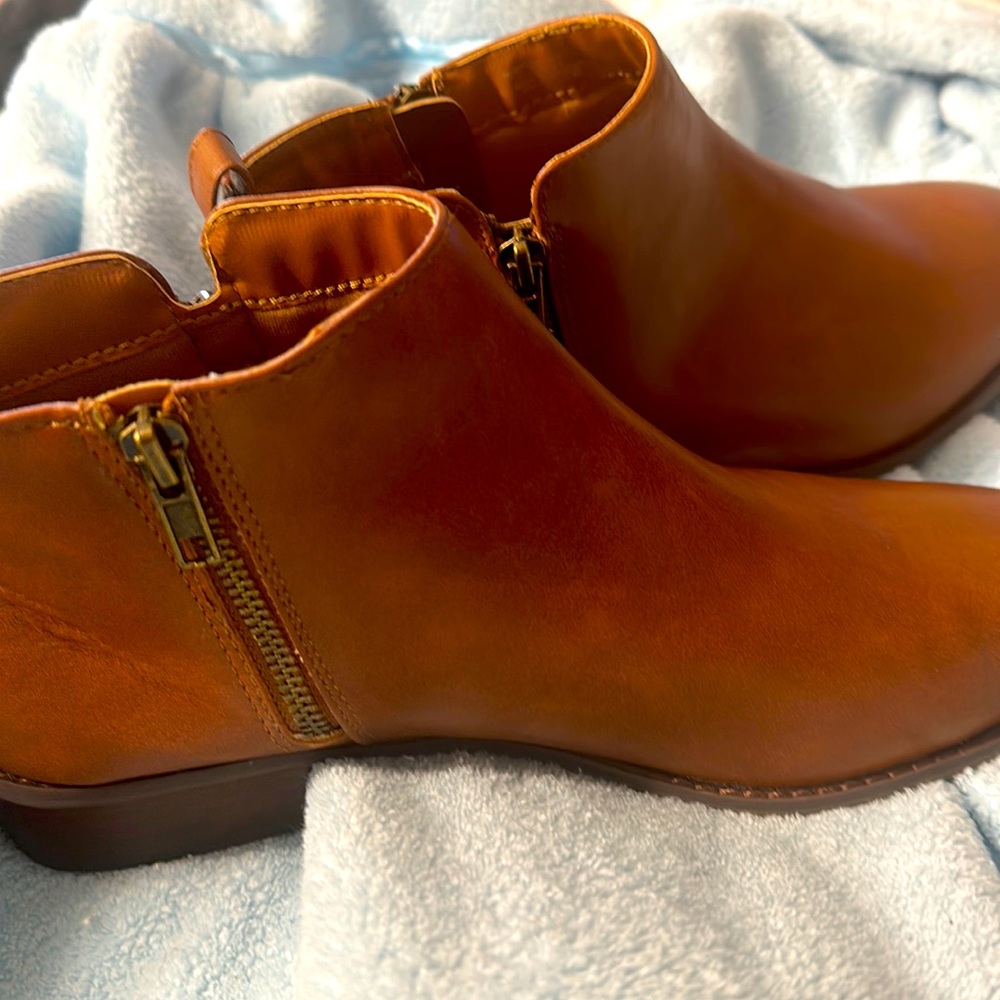 Madden Girl Women's Ankle Bootie Size 9.5 New No Box